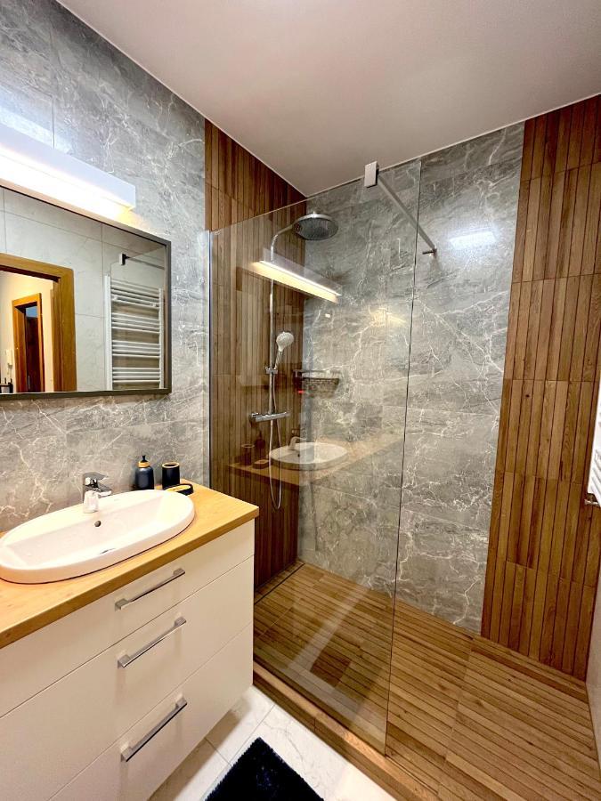 45 Apartment Breslau